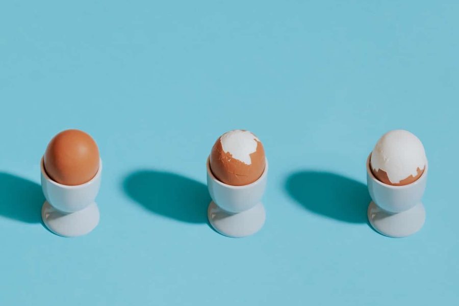 Beneficios y precauciones de los huevos crudos: lo que debes saber
